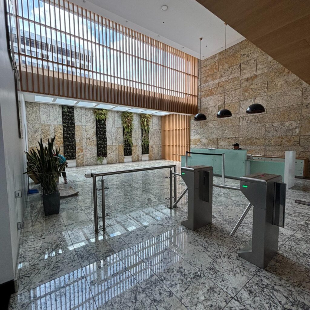 square_20241015_191349849_iOS