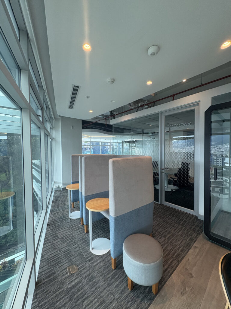 20250307_202359686_iOS